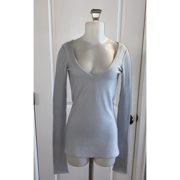 INHABIT‎ 100% Cashmere Exposed Seams V-Neck Pullover Sweater Size Small Blue - Picture 1 of 12